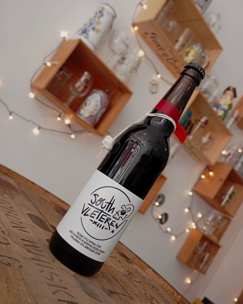 ilustración y diseño de etiqueta de la cerveza craft South Vleteren XIII